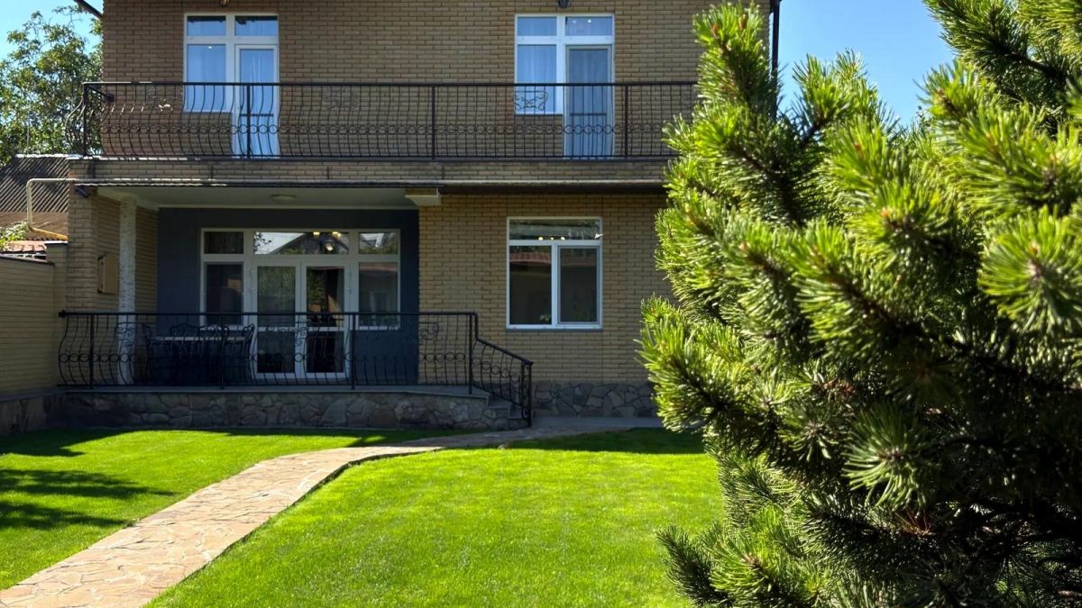 : Пансіонат для літніх людей  Святопетрівське — дім престарілих та хоспіс «Добрий Вік»